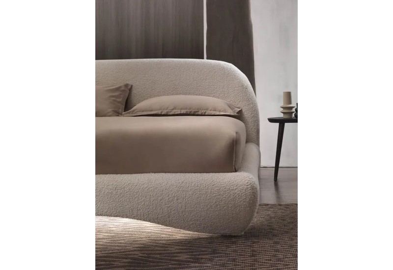 Кровать Curvy от Altrenotti