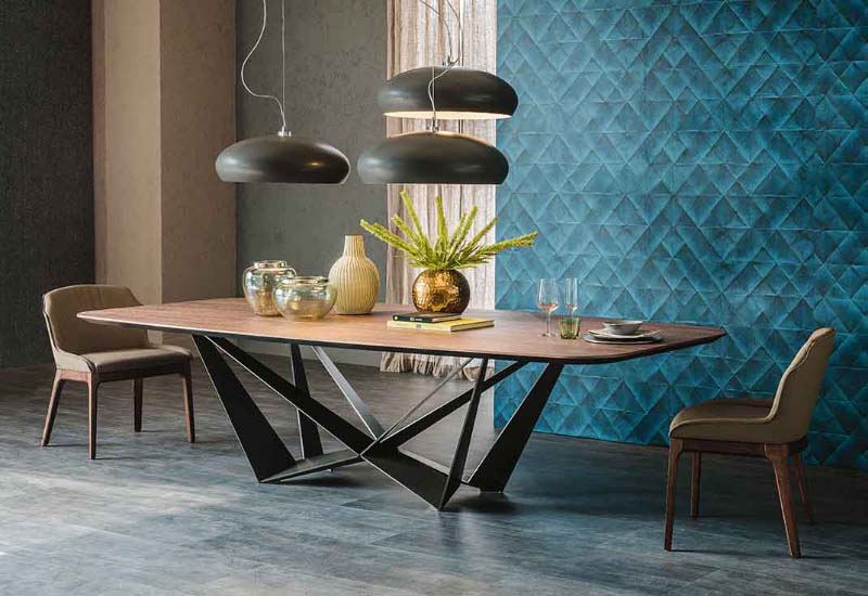 Стол Skorpio Wood от Cattelan Italia