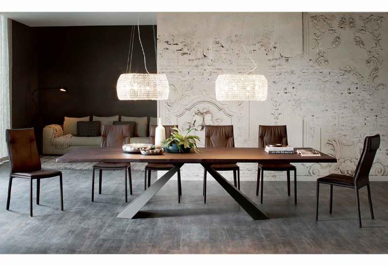 Стол Eliot Wood от Cattelan Italia